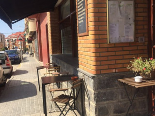 La Bodeguita, Cafeteria