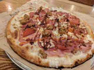 Blaze Pizza