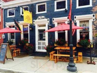 Pearl Street Pub