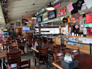 Pinky's Pizza Pub