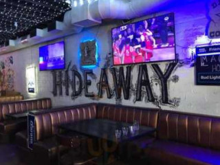 Hideaway On Henderson