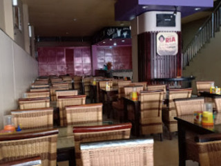 Resto Ayam Penyet Ria