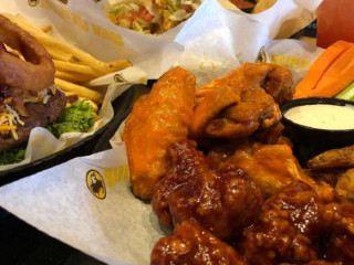 Buffalo Wild Wings Lafayette Cafferey Parkway