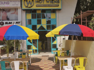 Hot Wiens