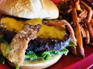 Red Robin Gourmet Burgers