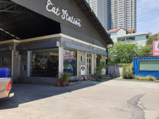 Eat Station