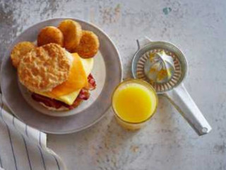 Bojangles ' Famous Chicken 'n Biscuits