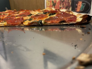 Tacconelli's Pizza