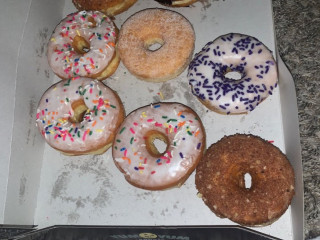 Yum Yum Donuts