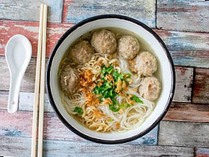 Nasi Lemak Berlauk Dan Bakso Gerbang Santai Im7