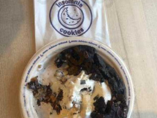 Insomnia Cookies