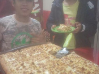 Jr Pizzas