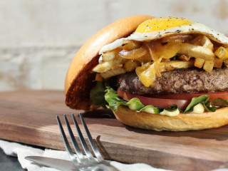 Hopdoddy Burger