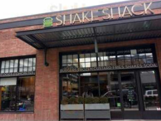 Shake Shack West Loop