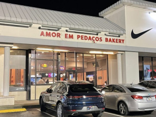 Amor Em Pedacos Bakery