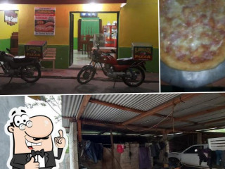 Flamingazo's Pizza