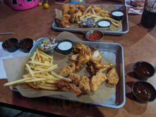 Buffalo Wild Wings Grill and Bar