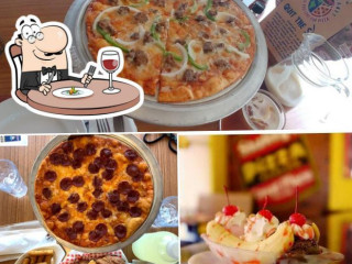 Shakey's Pizza Parlor