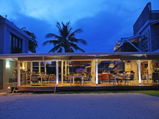 Reef Beach Resort