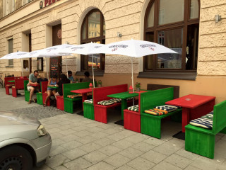 Pequeno Haidhausen Cantina y Bar Mexicano