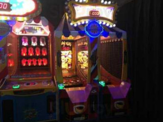 Dave Buster's Arcadia Santa Antia