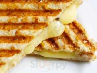 Momo's Grilled Paninis