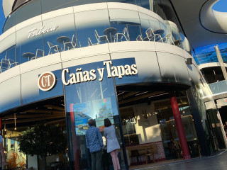 Canas Y Tapas