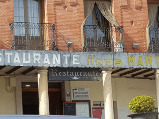 Hnos. MartÍnez.