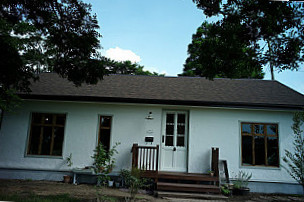 Bourges Coffee House Hair Salon