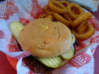 Freddy's Frozen Custard Steakburgers