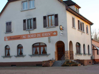 Au Bord Du Rhin