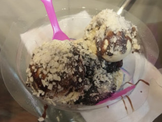 Baskin Robbins