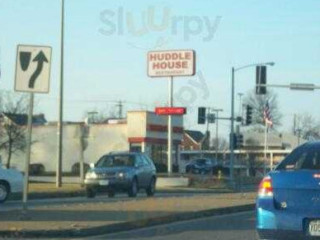 Huddle House