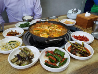 상백식육식당