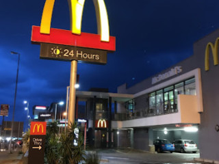 Mcdonald's Oxford Road Drive-thru