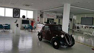 Cars Art Cafe