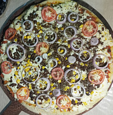 Lina's Pizzas