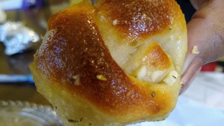 Garlic Knot (1)