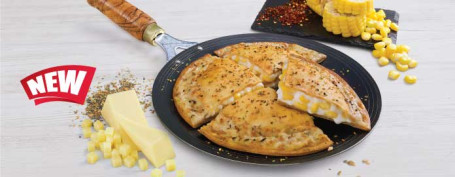 Majs N Cheese Paratha Pizza