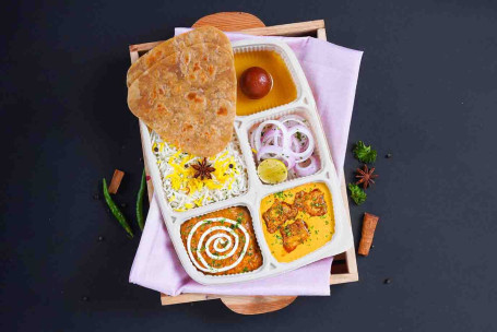 Kylling Mughlai Sauce Jumbo Thali