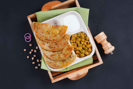 Aloo Paratha Chole Curd Madpakke