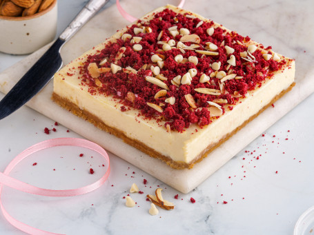 Red Velvet Cheesecake [500Gm]