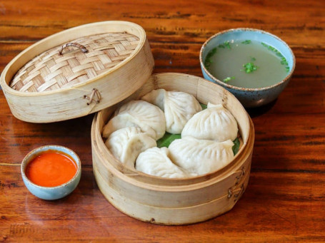 Tibetan Chicken Momo [6 Pieces]