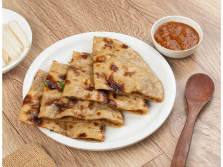 Mooli Paratha [Seasonal] (2 Pcs)