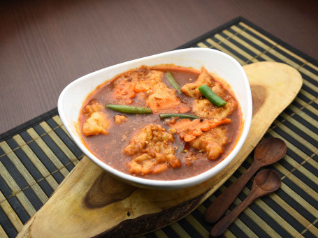 Chicken In Indonesian Chilli Sambhal Sauce