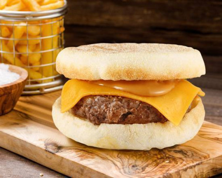 Huā Shēng Hòu Niú Qǐ Sī Mǎn Fēn Bǎo Thickbeefand Peanut Muffinburgerwithcheese