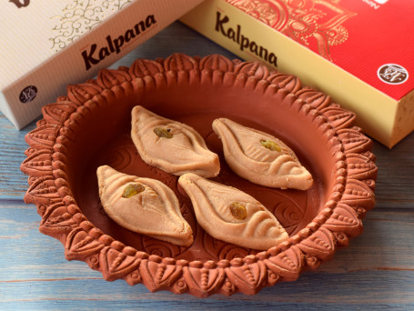 Korapak Sandesh Small (4 Pcs)