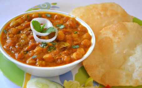 Chola Bhatura(02Pcs)