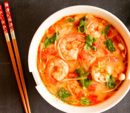 Tom Yum Nudelsuppe