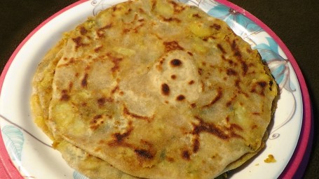 Aloo Pyaaz Paratha